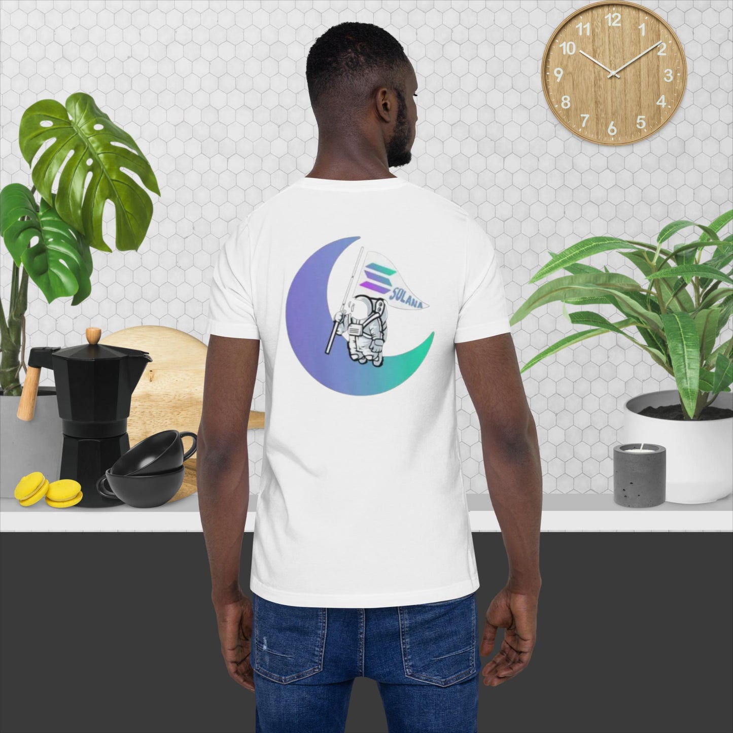 Solana To The Moon - T-Shirt